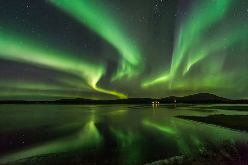 finlande laponie aurores boreales lac gele beaute lumiere intense o-nord