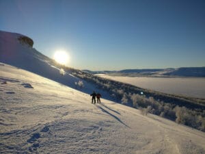 finlande laponie kilpisjarvi balade raquettes montagne colline lac foret o-nord