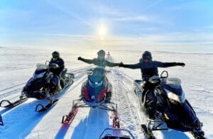 finlande norvege raid motoneige arctique paysage sauvage neige ciel soleil copains amis o-nord
