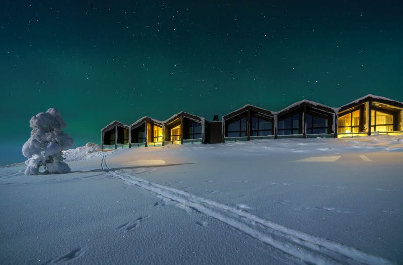 finlande laponie saariselka star arctic hotel charme luxe facade neige colline kaunispaa hiver o-nord