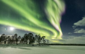 finlande laponie inari wilderness hotel aurores boreales foret neige hiver o-nord