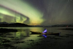 norvege laponie tromso ile de Rebbenesøya yourte typique authentique kayak aurore boreale nuit hiver o-nord