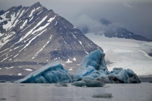 norvege spitzberg croisiere grands espaces icebergs montagnes ete arctique o-nord