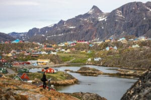 groenland vue sisimiut ete maisons colorees ete voyage o-nord