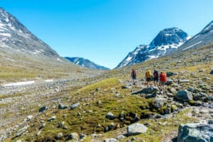 norvege jotunheimen randonnee paysage spectaculaire randonneurs ete vallee svartdalen o-nord