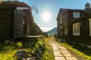norvege jotunheimen randonnee paysage spectaculaire randonneurs ete chalet gjendebu o-nord