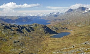 norvege jotunheimen randonnee paysage vue spectaculaire randonneurs ete sommet synshorn o-nord