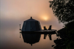 finlande laponie igloo cabane aurore ete sejour insolite exterieur brume soleil voyage o-nord