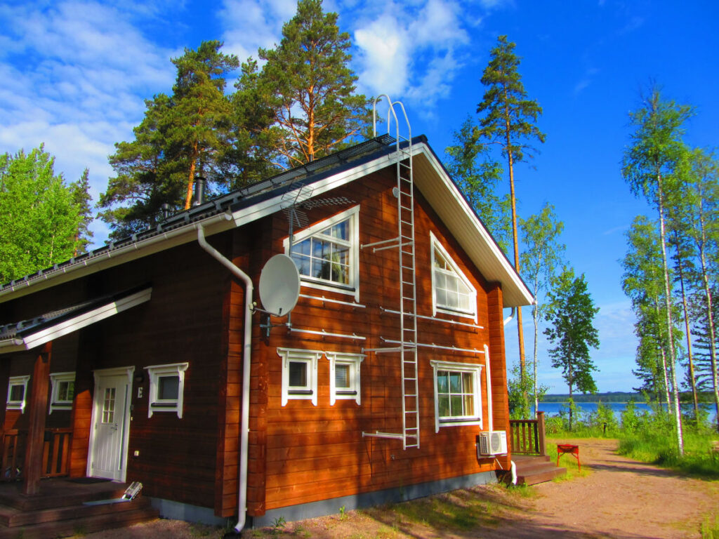 finlande ruokolathi lac saimaa chalet ete exterieur bois voyage o-nord