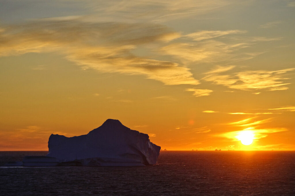 groenland baffin bay coucher soleil iceberg paysage croisière voyage o-nord