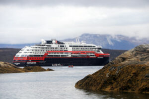 groenland fjords nuuk bateau paysage croisière voyage o-nord
