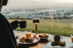 danemark féroé hôtel føroyar vue verdure mer paysage îles petit-déjeuner voyage o-nord