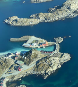 norvège lofoten rorbu statles vue paysage eau pêche roches voyage o-nord