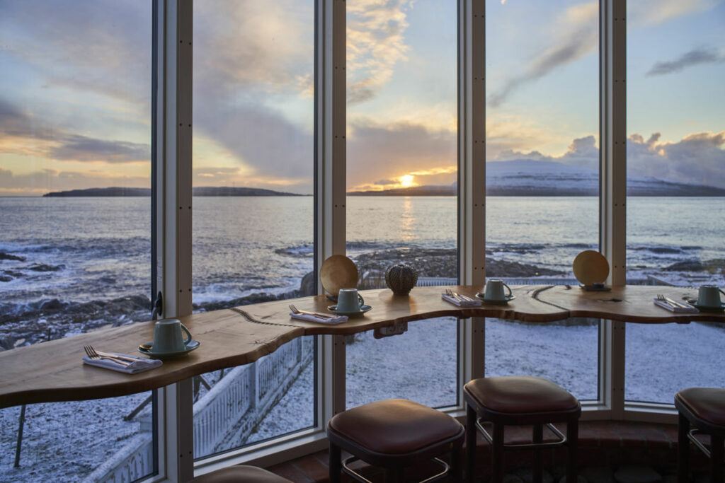 féroé hotel havgrim petit-déjeuner vue paysage décoration panorama voyage o-nord