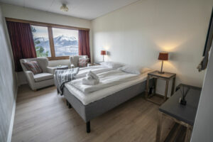 norvege balestrand fjord dragsvik fjordhotell chambre standard twin vue montagne voyage o-nord