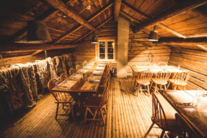norvège lofoten reine rorbu village traditionnel restaurant pêche voyage o-nord