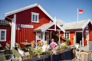 norvège lofoten reine rorbu village paysage restaurant repas pêche voyage o-nord