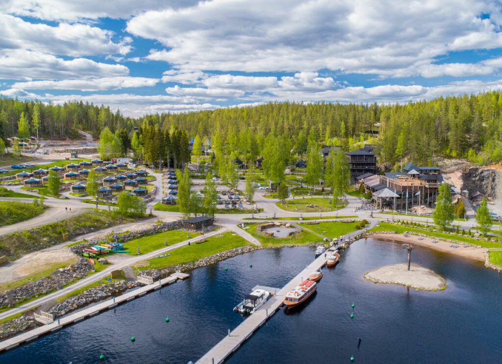 finland rantalsami saimaa jarvisydan hotel vue panoramique lac foret hebergement de bain voyage o-nord