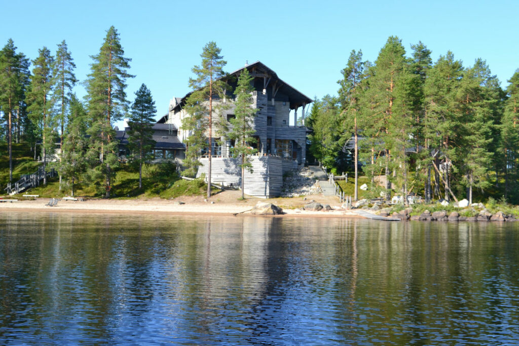 finlande kuhmo festival 2024 hotel kalevala exterieur lac voyage o-nord