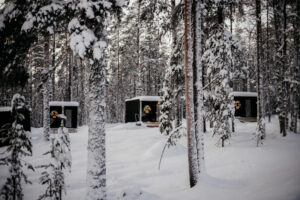 finlande laponie levi oloresort suite exterieur neige foret voyage o-nord