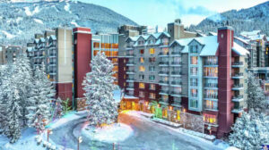 Canada Colombie Britannique Whistler Discover Canada Tours Hôtel Hilton Montagnes Hiver Neige voyage o-nord