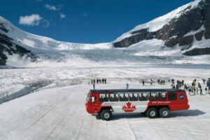 Canada Colombie Britannique Jasper Discover Canada Tours Columbia Icefields Champs de glace Glacier Neige Bus voyage o-nord