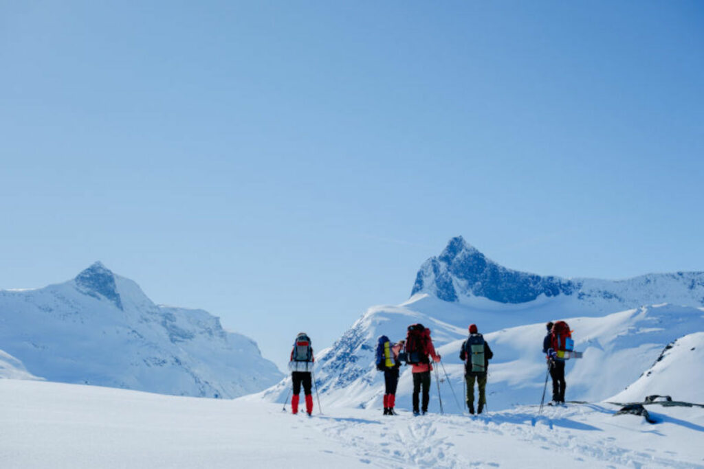 Norvège Oslo Parc national Jotunheimen Fondsbu Olavsbu Skogadalsbøen ski randonnée guidée hiver petit groupe montagnes voyage o-nord