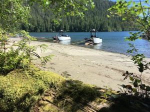 Canada Colombie Britannique Maple Leaf Adventures Great Bear Rainforest Plage Forêt Bateaux Mouillage voyage o-nord