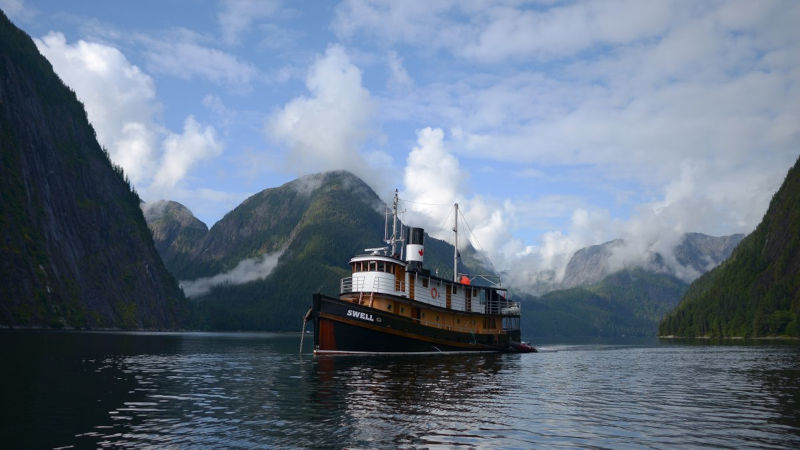 Canada Colombie Britannique Maple Leaf Adventures Croisière Swell Bateau Fjord Bras de mer Montanges Brume Nuages voyage o-nord