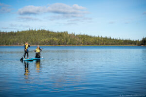 Canada Northwest Territories YellowKnife Blachford Lodge lac forêt canoë