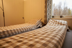 Norvège Oksfjordhjem Laponie chambre double 2 lits voyages o-nord