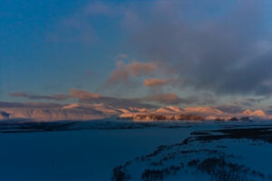 Norvège Oksfjordhjem Laponie paysages alpes Lyngen montagnes fjords neige voyages o-nord