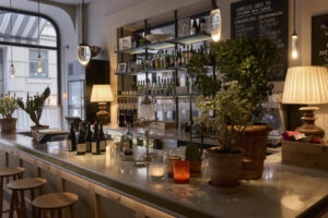 Suède Stockholm capitale Villa Dagmar quartier animé Östermalm boutique-hôtel charme intimiste bar voyages o-nord