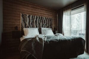 Finlande Laponie Levi Arctic Nook chambre cosy luxe grand lit voyages o-nord