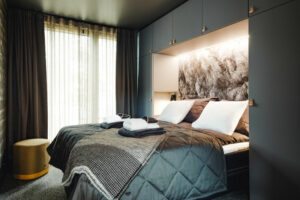 Finlande Laponie Levi Arctic Nook chambre villa luxe grand lit voyages o-nord