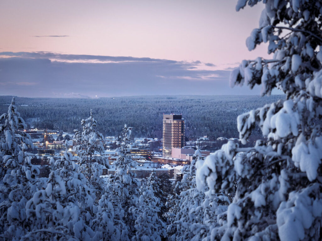 Suède Skellefteå Hotel Wood hiver panorama arbres enneigés voyages o-nord