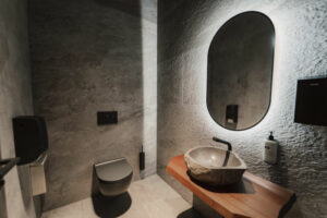 Islande Akureyri Forest Lagoon spa salle de bain voyages o-nord