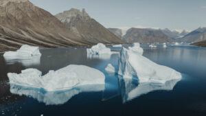 Grands Espaces glace montagne mer fjord voyages o-nord