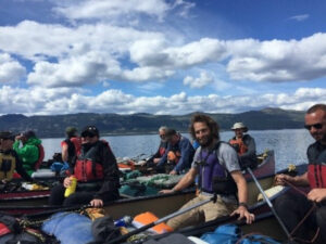 Canada Yukon excursion canoe le classique groupe montagnes fleuve eau aventure voyage o-nord