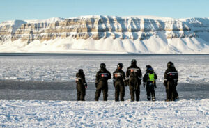 Norvège Spitzberg Longearbyen séjour aventure motoneige contemplation ocean gelé gens voyages o-nord
