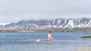 Svalbard Spitzberg séjour aventure monde bain mer relax montagnes froid été découverte paysage isfjord voyage o-nord