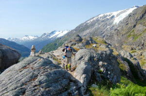 Canada Yukon séjour chercheur d'or chilkoot montagnes randonnée découverte roches nature eau voyage o-nord