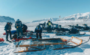 Norvège Spitzberg Longearbyen séjour côtes aventure ski nature Arctique équipement motoneige montagnes hiver voyages o-nord