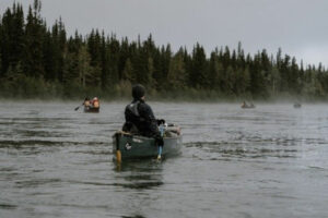 Canada Yukon séjour esprit canoë nature foret rivière Teslin foret eau voyage o-nord