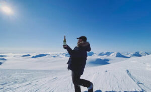 Norvège Spitzberg Longearbyen Newtontoppen Svalbard séjour expédition sommet bouteille montagnes hiver voyages o-nord