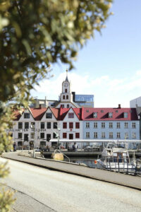 Danemark Iles Féroé Vagar séjour autotour Magie Famille ville bateau mer église voyage o-nord