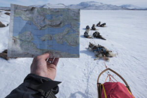Suède Laponie Kiruna séjour chiens traîneaux husky neige montagne pause carte chemin du roi voyages o-nord