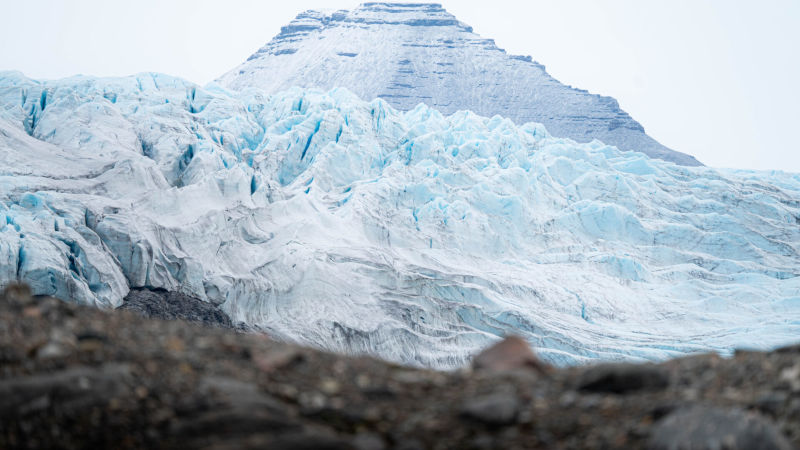 Svalbard Spitzberg séjour Nord sans limites découverte glacier montagnes voyage o-nord