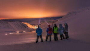 Svalbard Spitzberg séjour aurores boréales nuit polaire observation montagnes neige hiver voyage o-nord