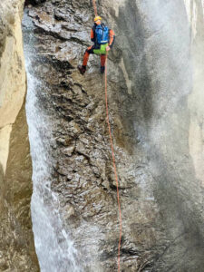 Canada Alberta aventure excursion cascade rappel escalade roches canadiennes voyage o-nord
